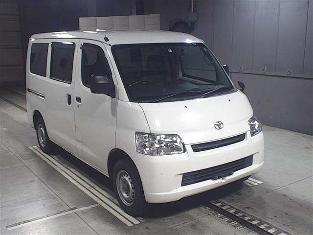 2367 Toyota Town ace van S412M 2018 г. (JU Gifu)